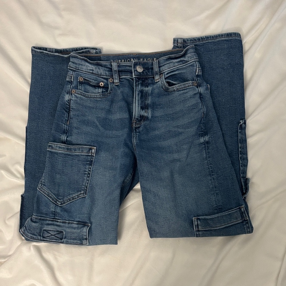 American Eagle Outfitters Women's Denim Cargo Jeans
000 - SHORT